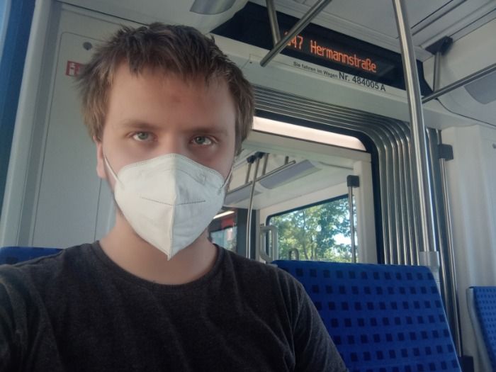 Familienaktivist Mietle (19) will gegen FFP2-Maskenpflicht beim ÖPNV klagen