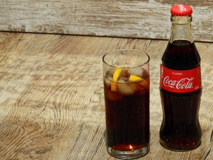 Neuer Weltrekord! Lehrerin trinkt am Tag 25 Liter Cola Zero