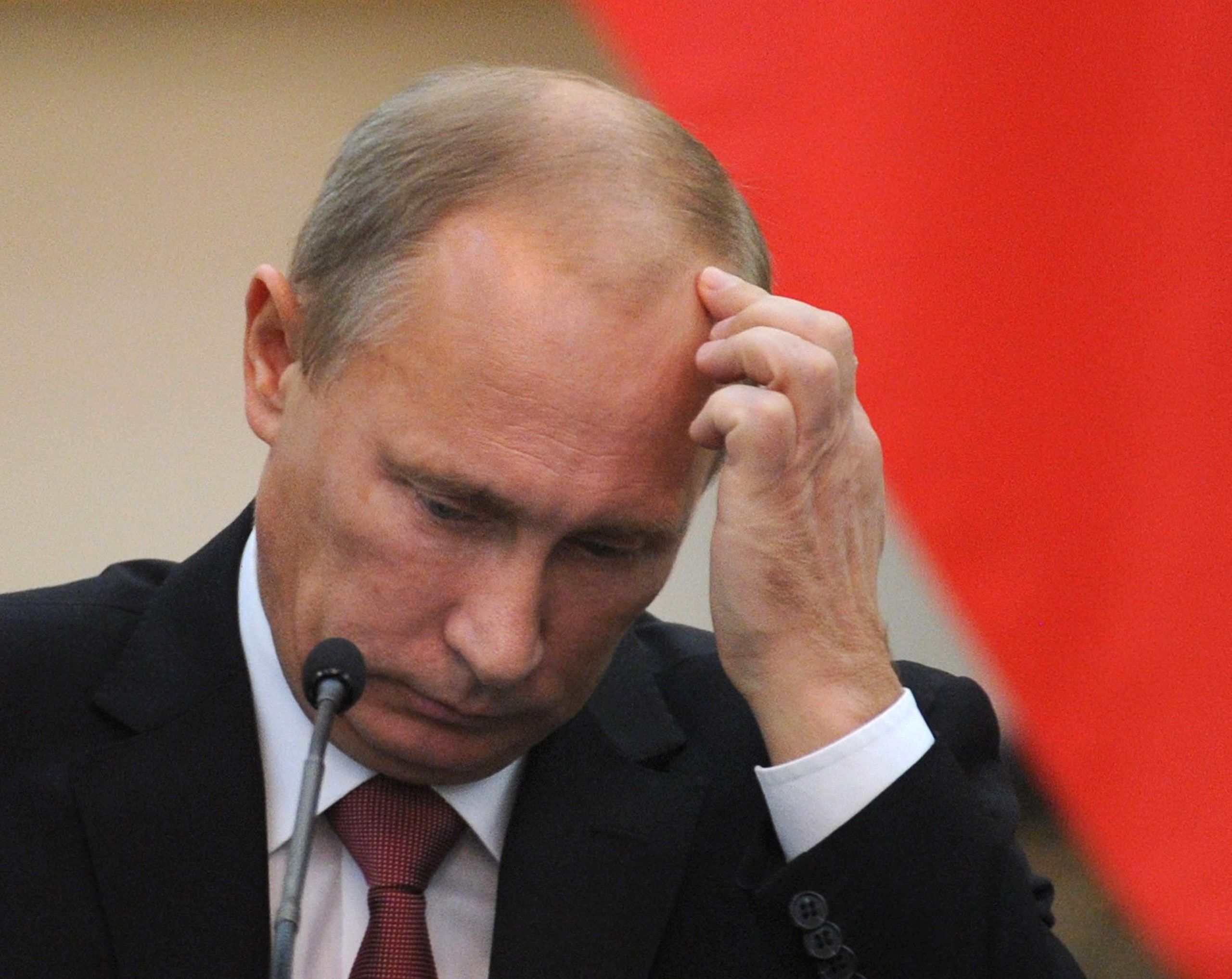 Vladimir Putin entschuldigt sich.