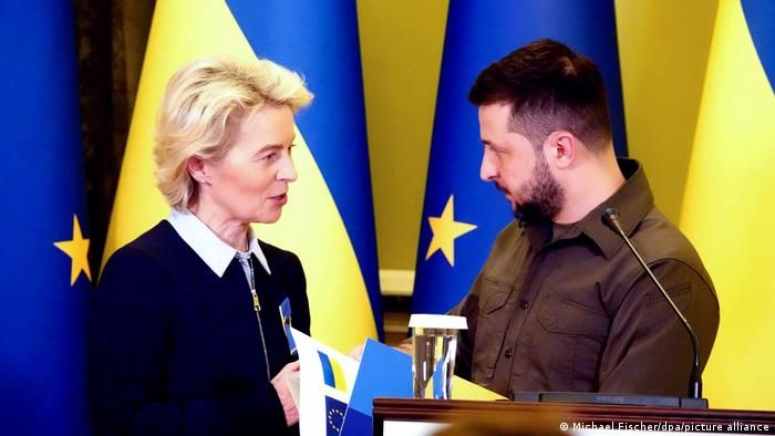 SPD-Politiker Roth fordert von EU Bekenntnis zu Beitritt der Ukraine.